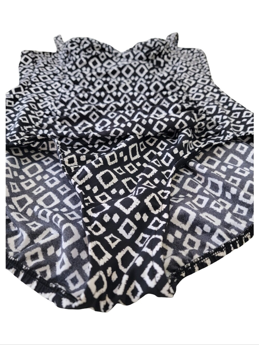 Miraclesuit Black White Geometric One Piece Swimsuit Size 16 (see measurements) - Picture 9 of 16